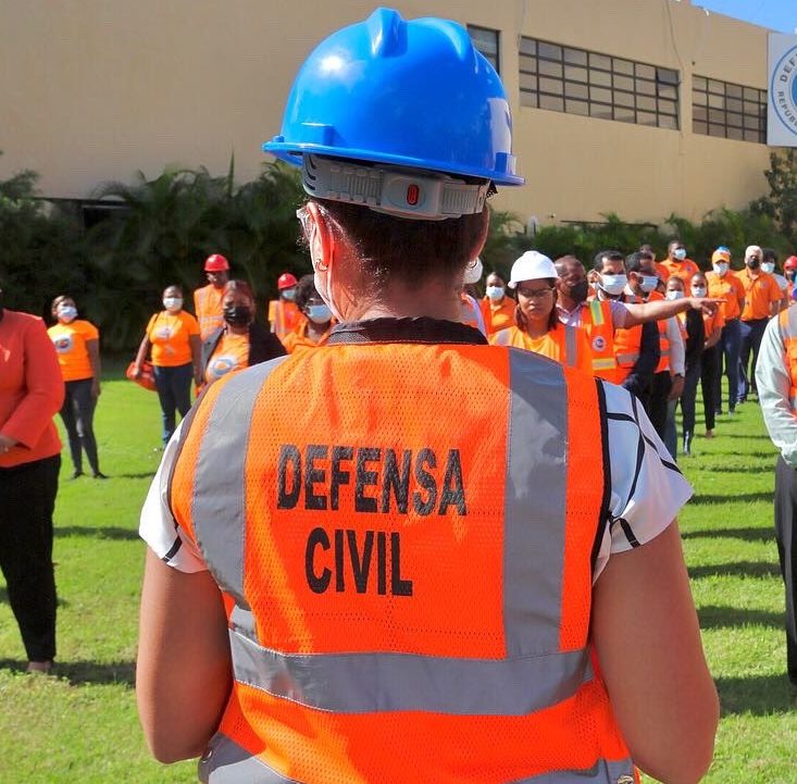 Defensa Civil no tiene personal