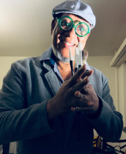 Nota desde el escritorio de Luis Muñoz