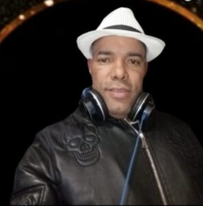 El apellido Santana procede principalmente del ámbito hispano-portugués y tiene un origen toponímico y religioso.